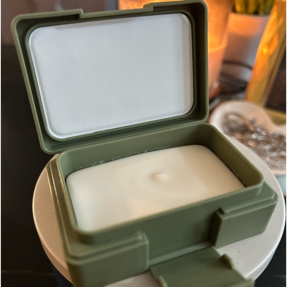 2 x TRAVEL size Kevin Murphy free hold (2 units) - Picture 2 of 2